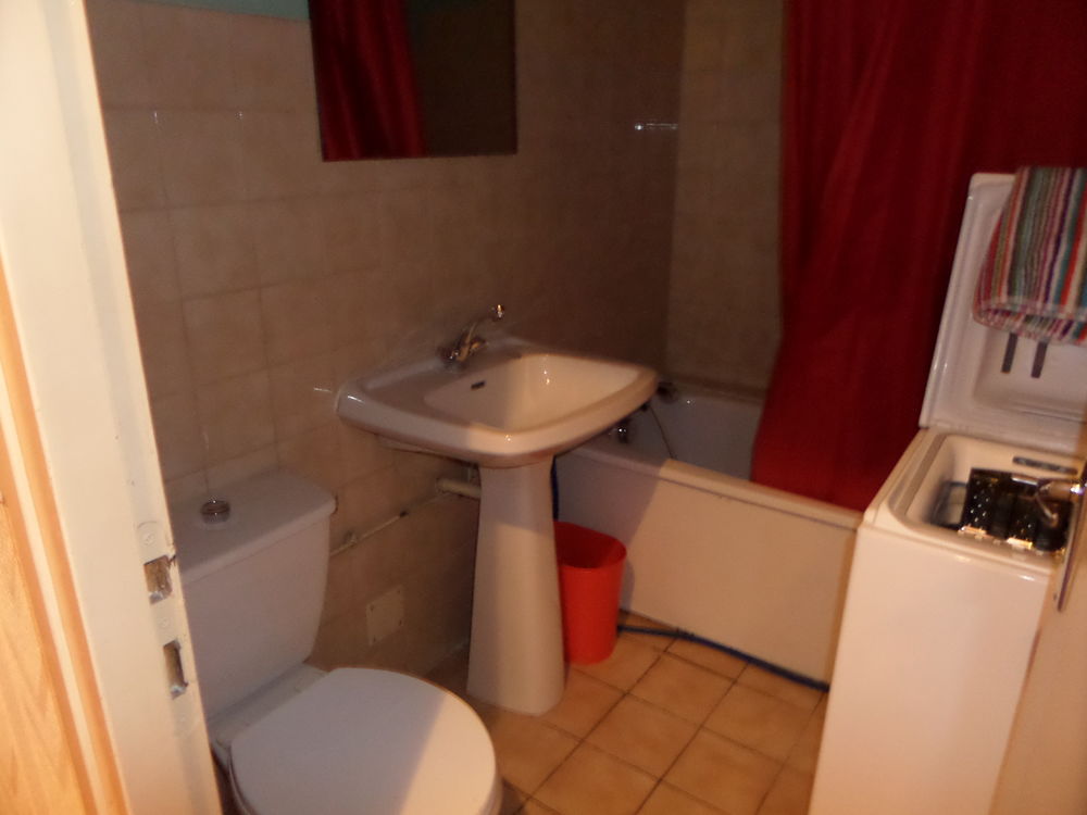 STUDIO 28M² Centre ville PAU 2 Pas de Place Clémenceau