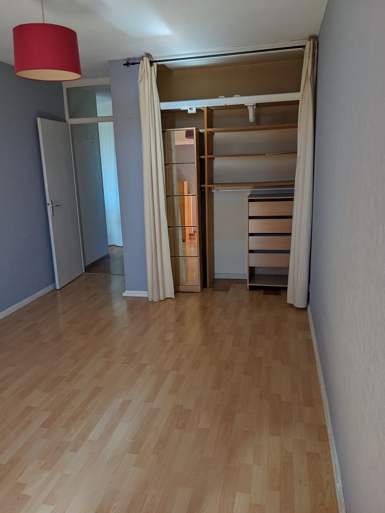 Fenouillet 31150, T3, très calme. Près toutes commodités.