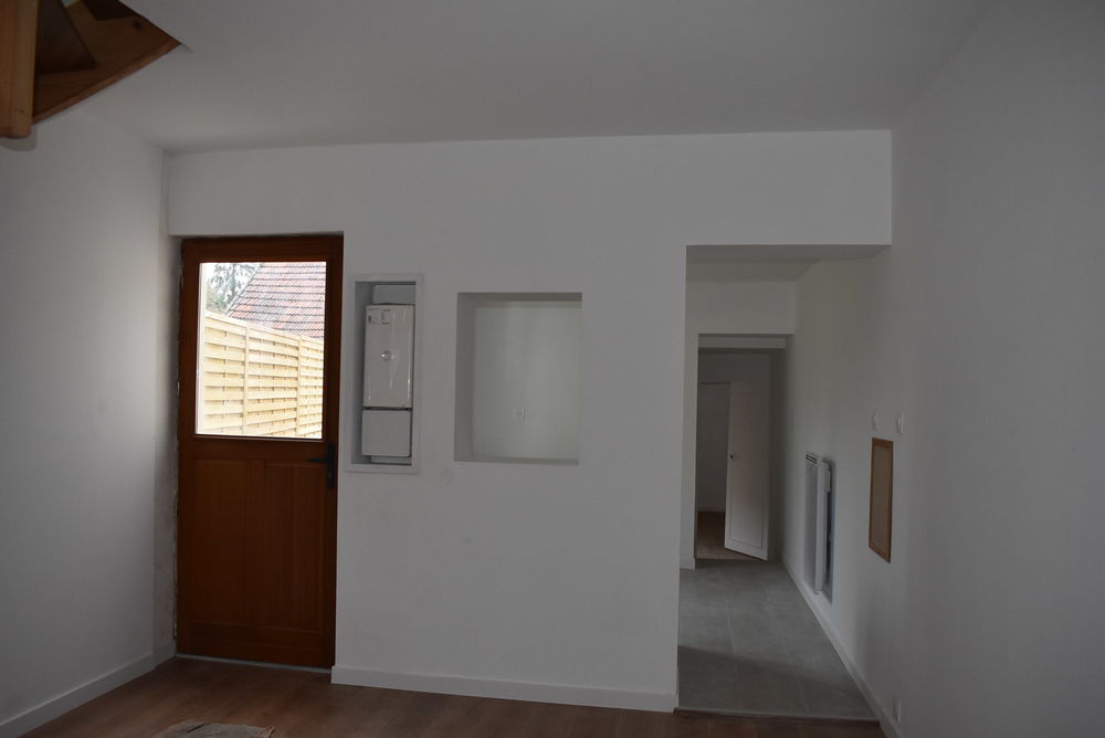 DUPLEX 2 CHAMBRES ENTIEREMENT RENOVE CENTRE MARINES