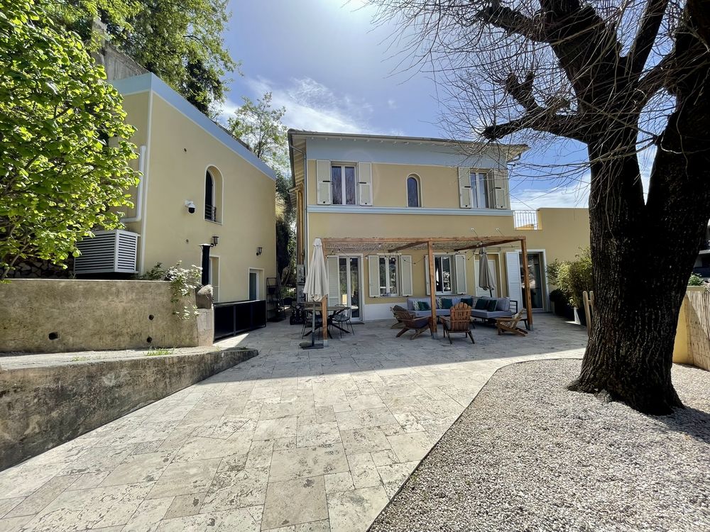 Maison 4 pièces 135m² 2 pièces indépendant 50m² piscine
