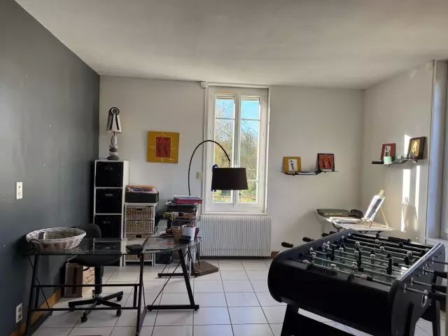 Maison de village lumineuse