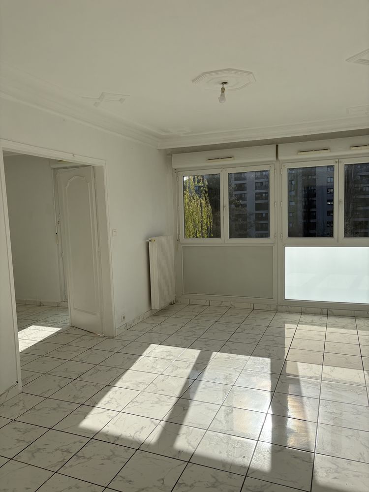 Apparemment salon et 3 chambres