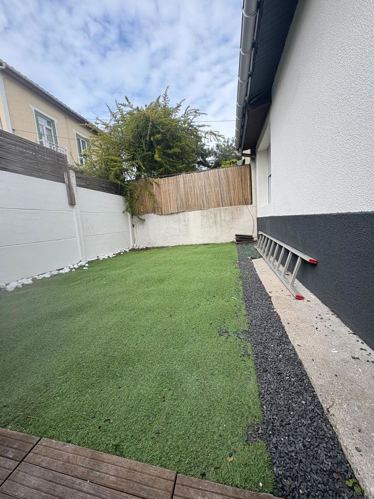 Petite maison avec jardin au calme