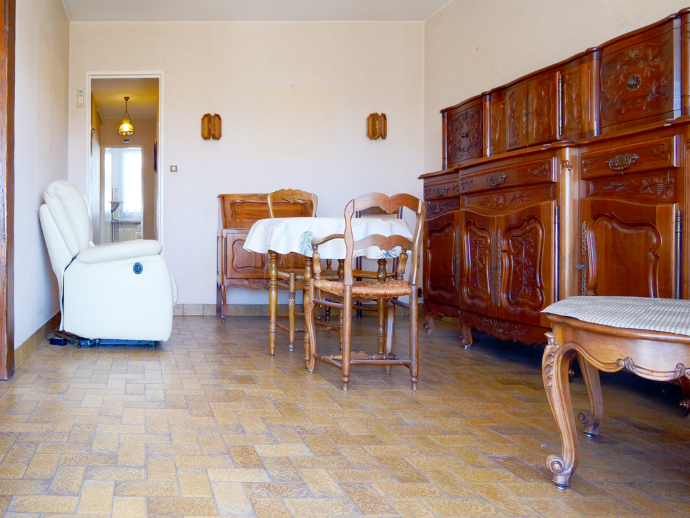 Appartement lumineux de 76 m² (90 m² au total)