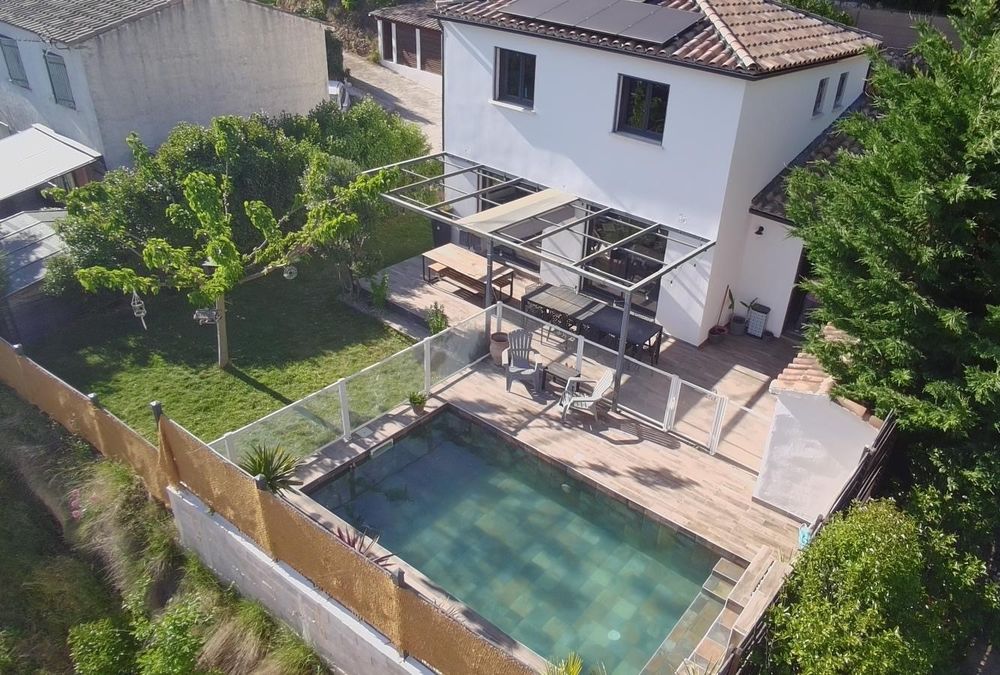 Maison familiale moderne de 142m² avec piscine
