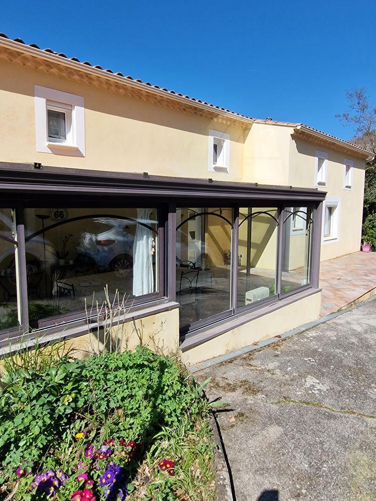 Rare grande maison aux Figons .