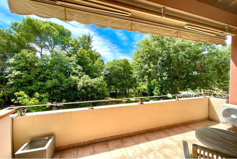 appartement 2 pièces - Uzès 30700 (Gard)