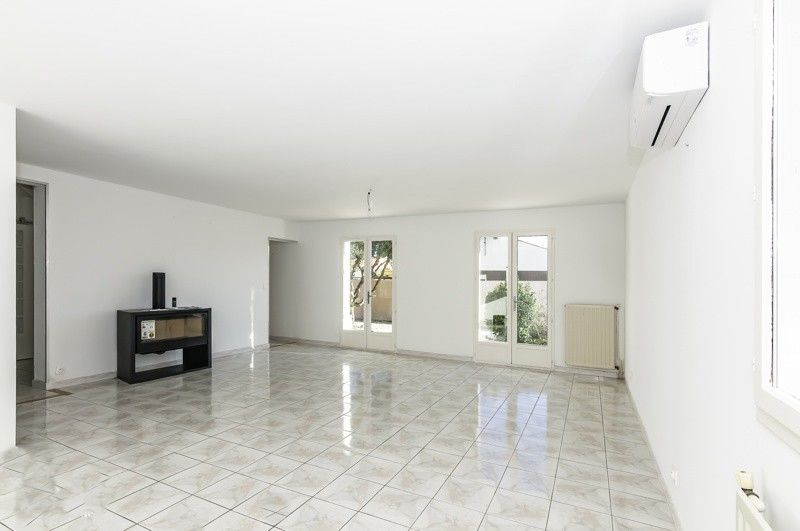 Villa - 4 pièces - Prix en baisse