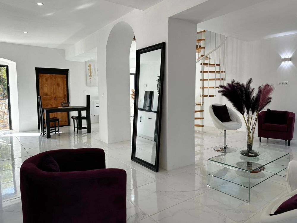 exceptionnel en Haute Corse 220 m2 refaite à neuf