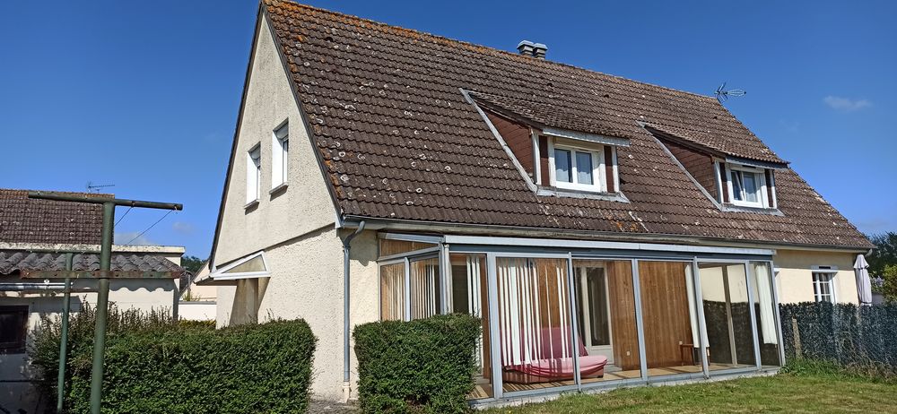 maison avec jardin centre ville de BERNAY à10 min à pied