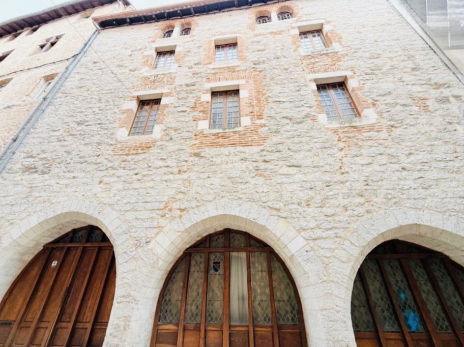 Immeuble 380 M² - Cahors Centre Historique