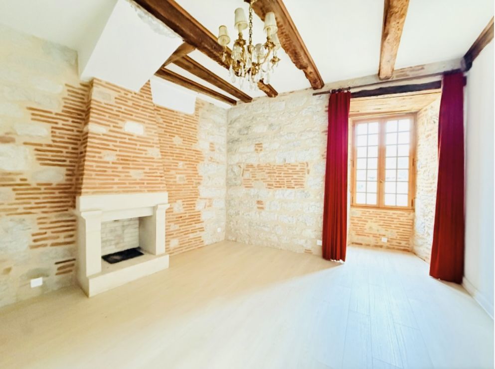 Immeuble 380 M² - Cahors Centre Historique