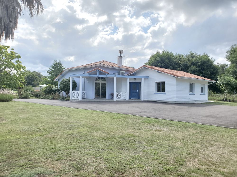 Très belle propriété située à Léon