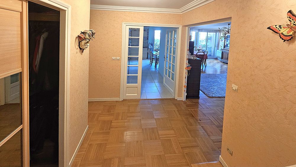 Appartement T6 de 121m2 - Villeurbanne quartier Gratte-ciel.