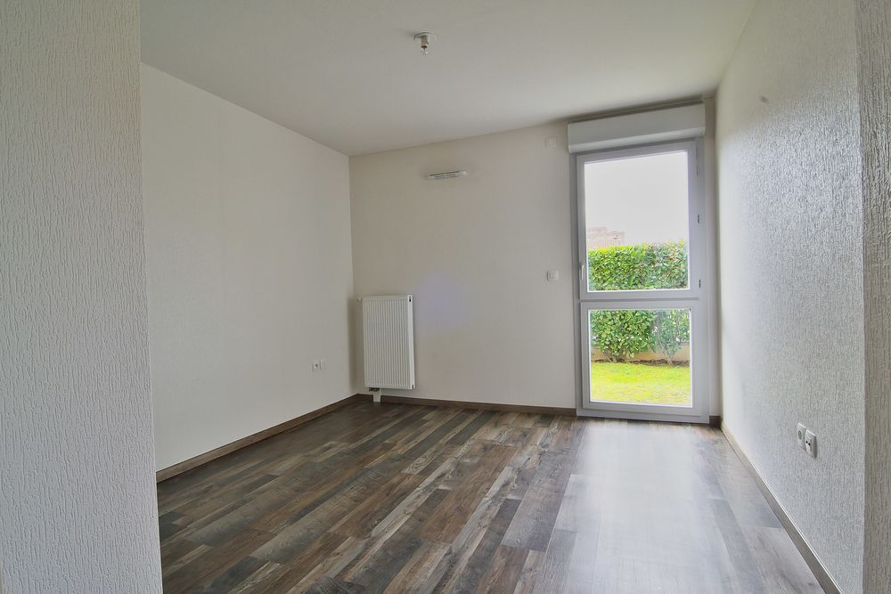 T2 quartier très calme - terrasse 7 m² - parking sécurisé