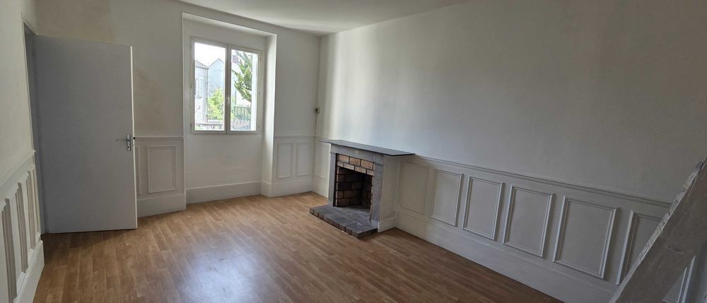 Ensemble Immobilier à Fort Potentiel : Maison 6 Chambres + Dépendance Aménageable