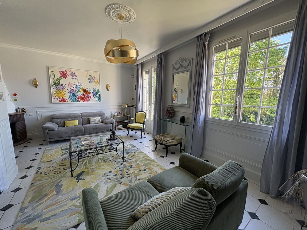 Belle maison de style bourgeois en centre-ville de Gien