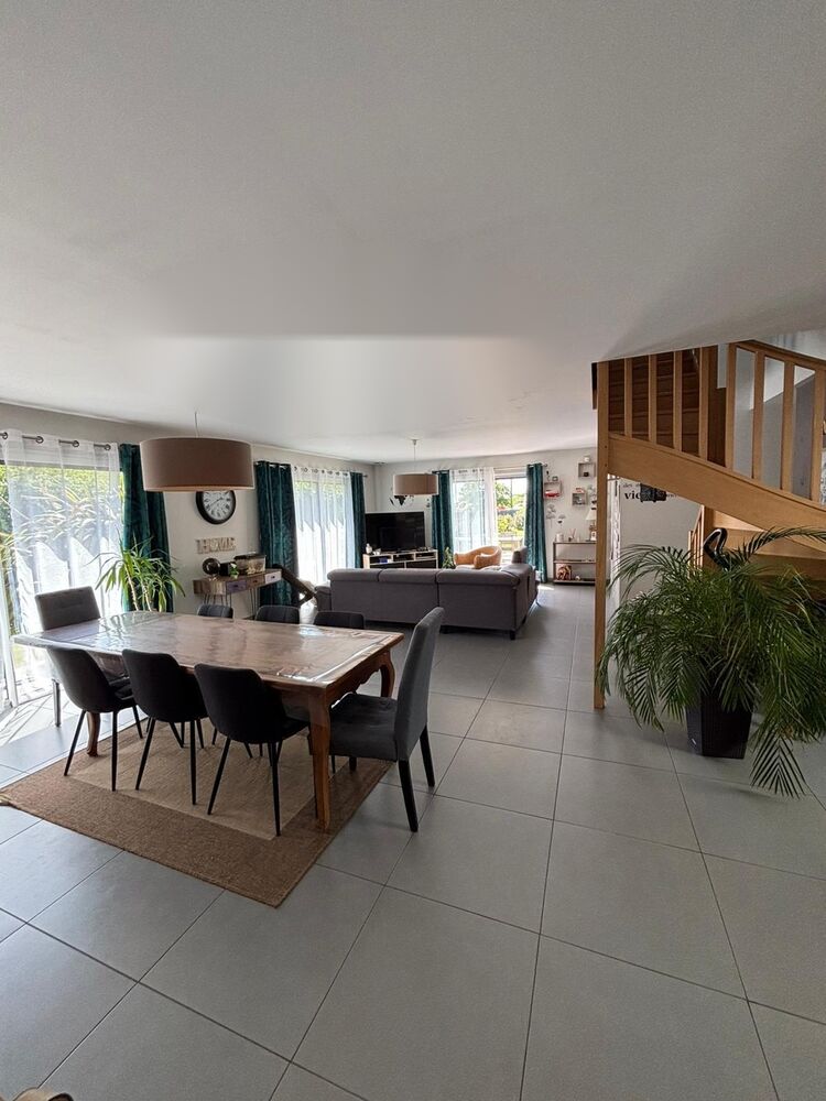 Maison contemporaine lumineuse de 136 m2