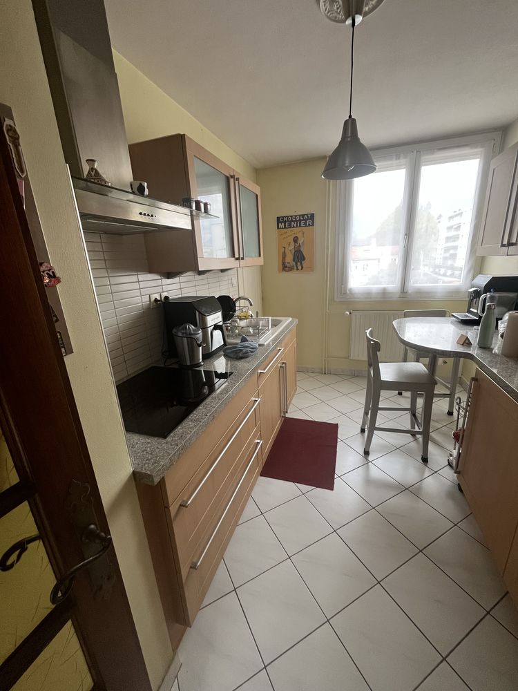 T 3 Quartier Bajatiere proche toutes commodités