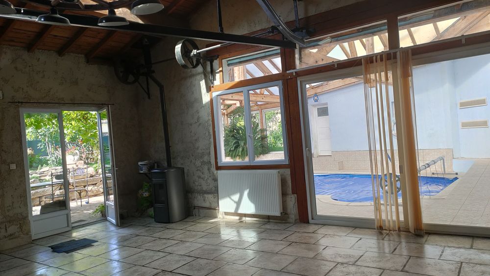 MILLERYA Plein centre maison 320 m2 sur terrain 530 m2