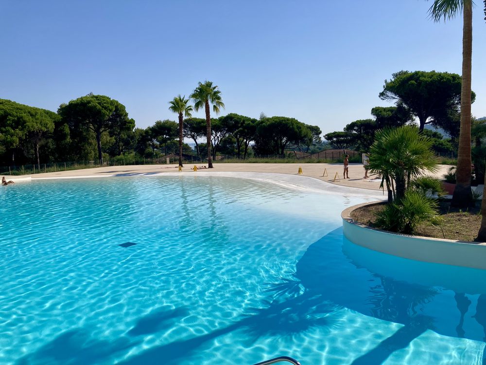 CHALET CALIFORNIEN + PISCINE PRIVÉE