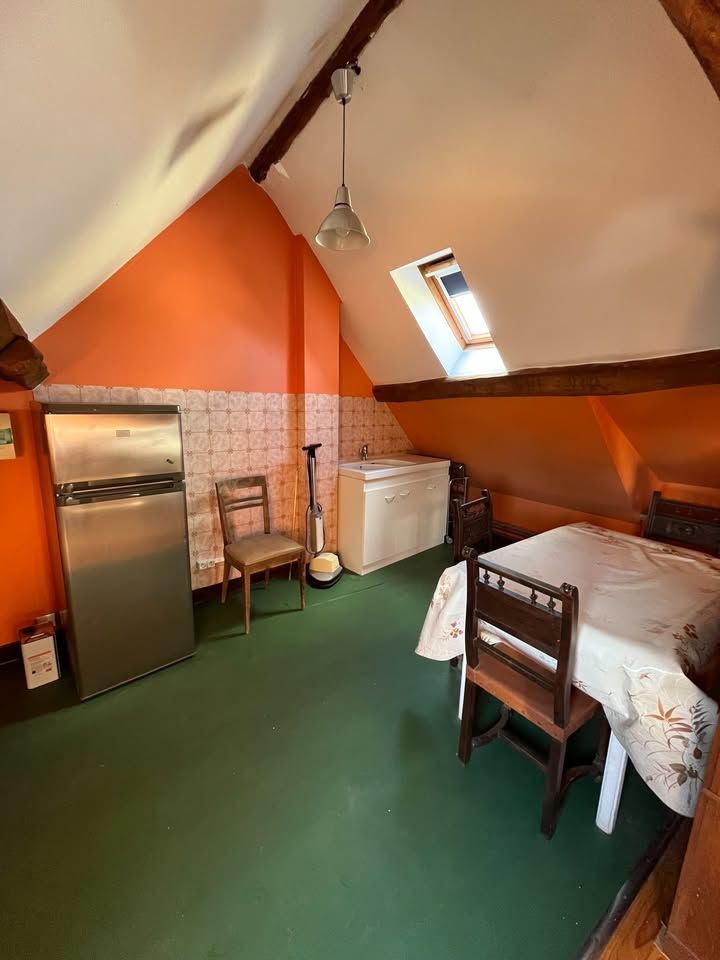 Appartement meublé avec cour et jardinet