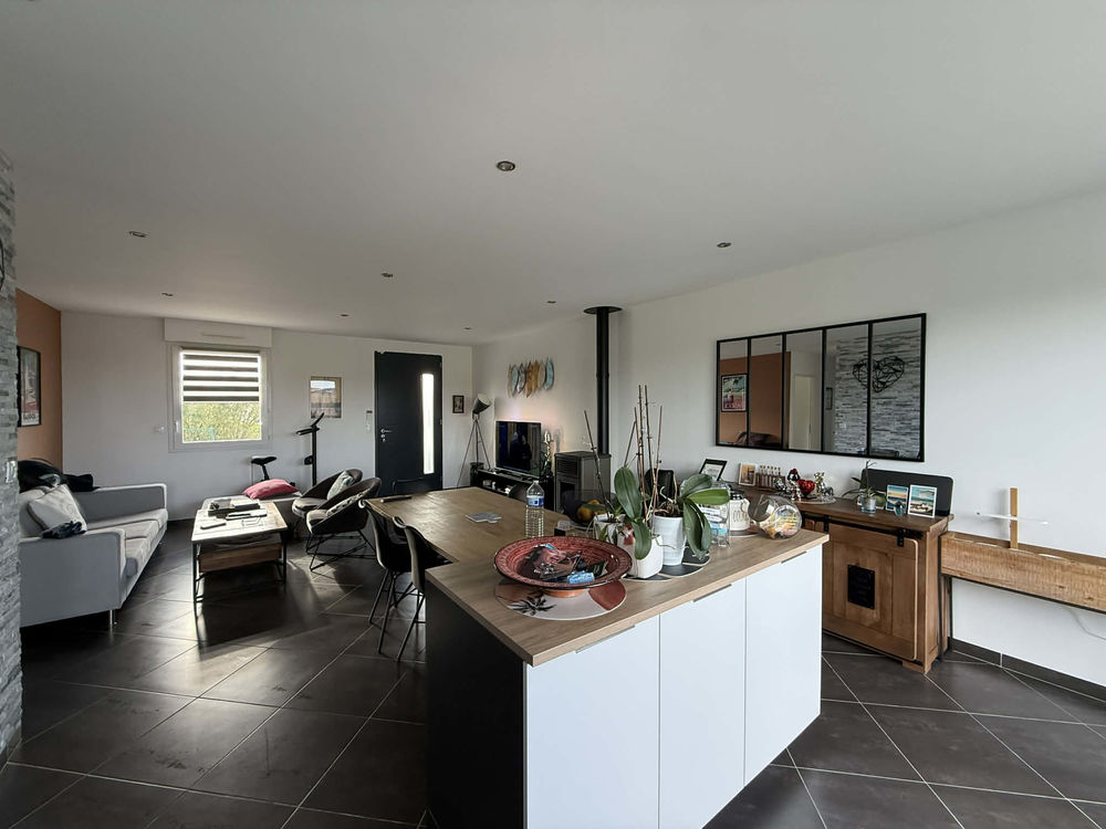 MAISON plain pied TONNAY-CHARENTE