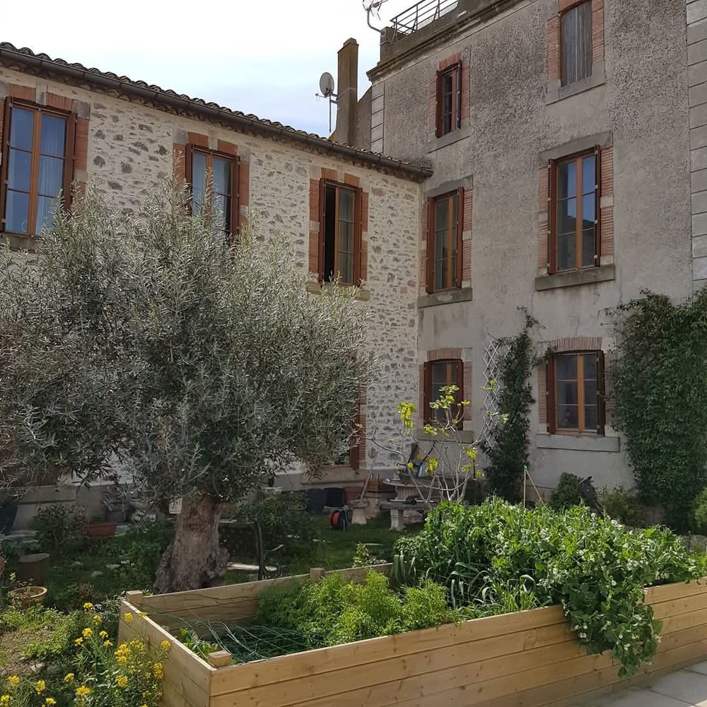 Maison de maître avec jardin et piscine