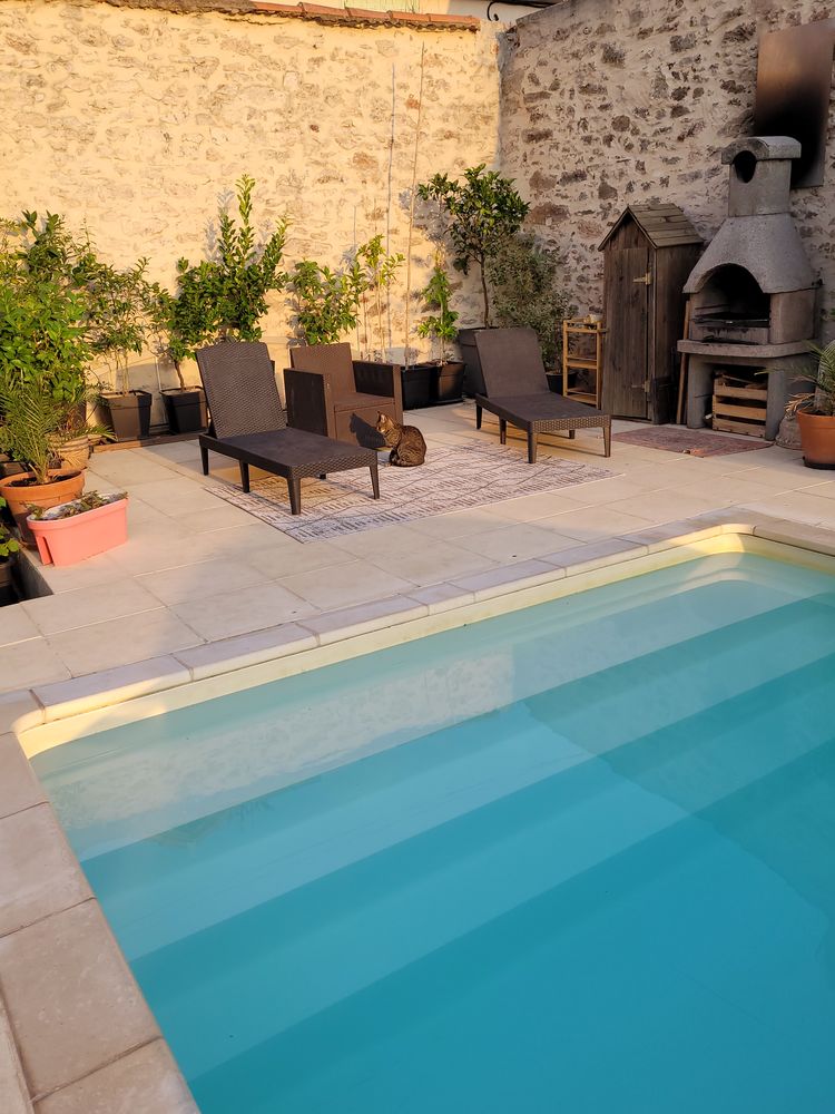 Maison de maître avec jardin et piscine