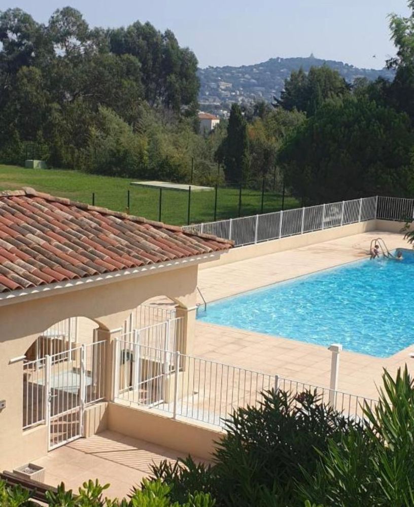 Magnifique 4 pièces à Cannes Grand Parc avec piscines