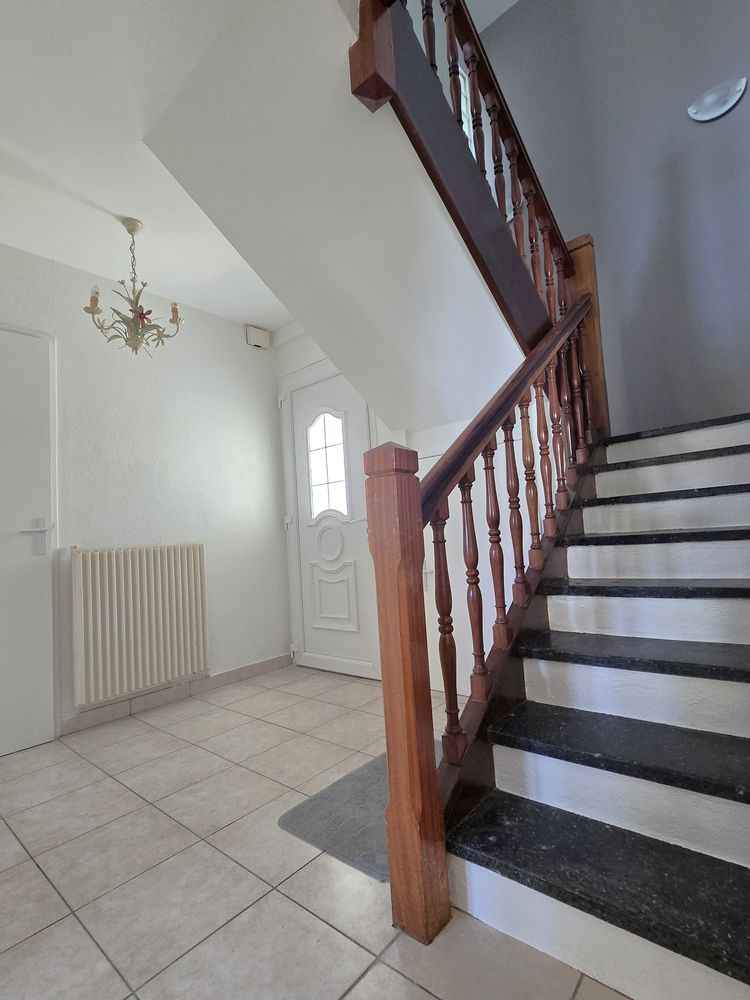 Maison 5 pièces avec jardin, quartier calme