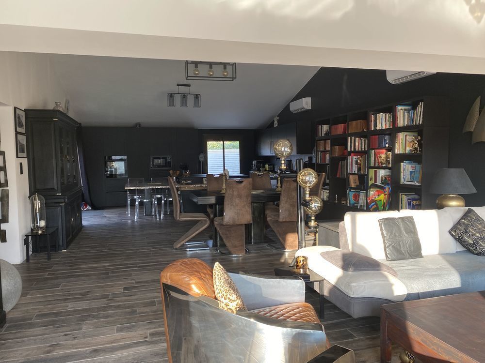 PROCHE AVIGNON, MAISON RESTAUREE