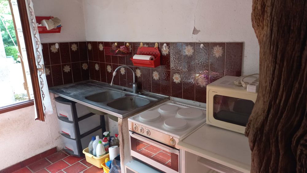 CHARMANTE MAISON VILLAGE VACQUERIE ST MARTIN DE CASTRI 34520