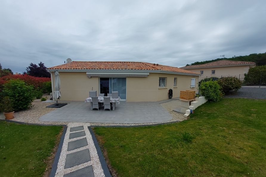 maison a cursan 33670