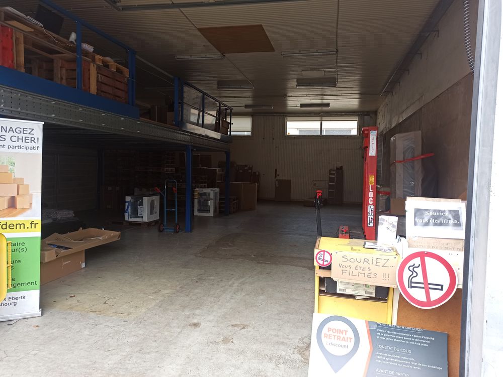 Local 220 m2 Strasbourg Meinau