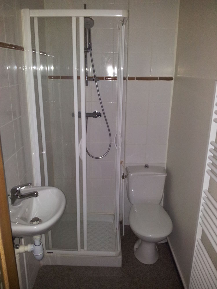STUDIO NANCY CENTRE AVEC KITCHENETTE