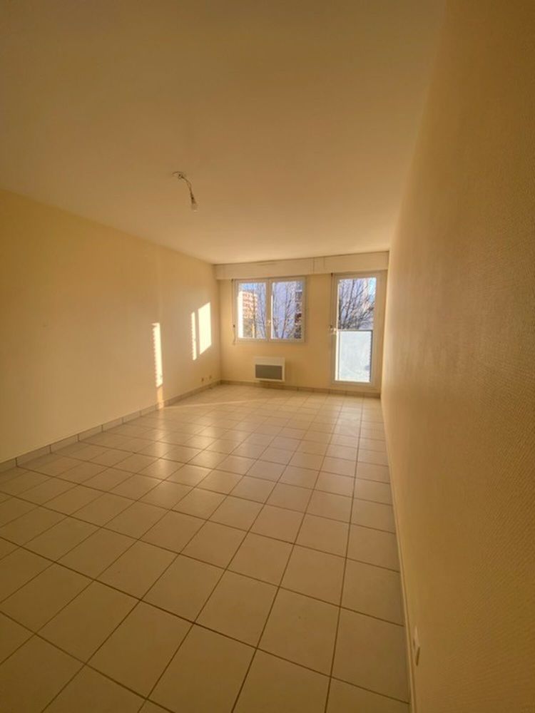 Appartement T3 non meublé à Saint-Étienne - Le Berkeley