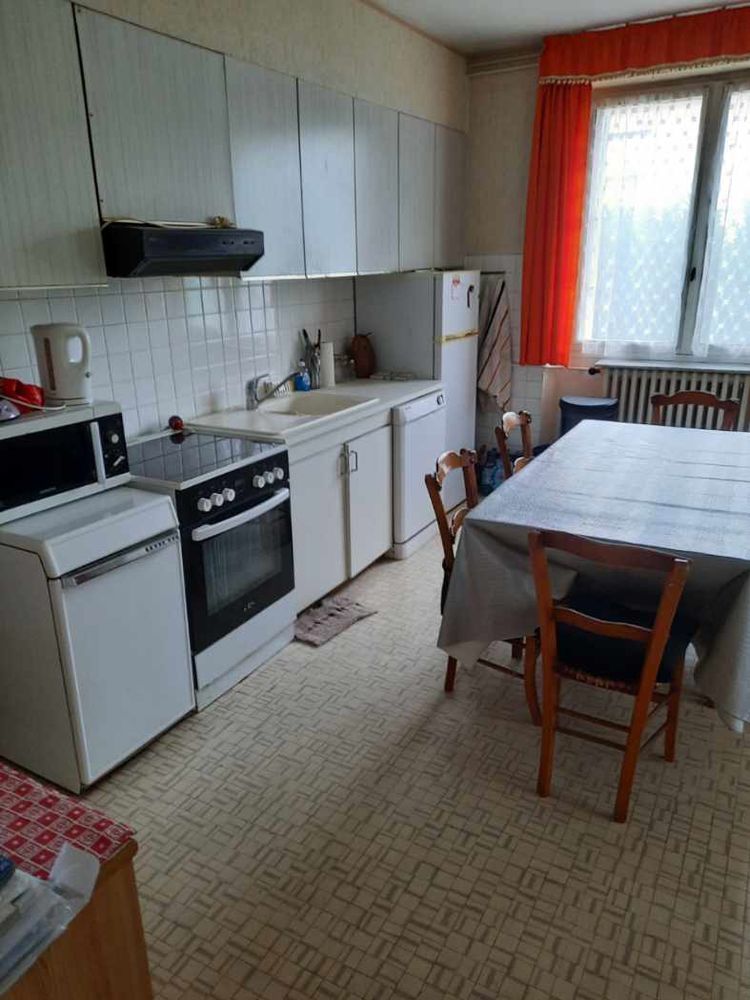 Grande maison au calme dans quartier résidentiel