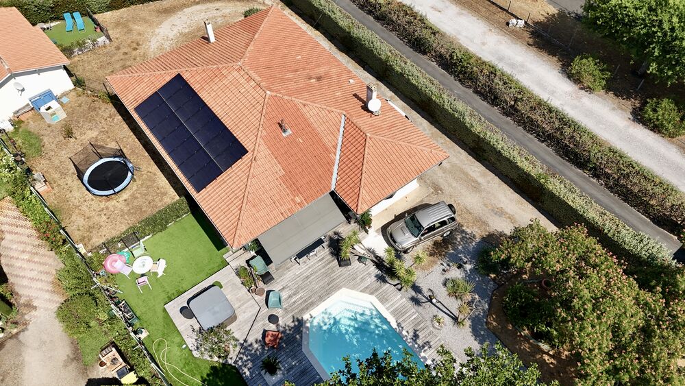 ? Maison 120 m2 + 2 garages + dépendance Airbnb + piscine