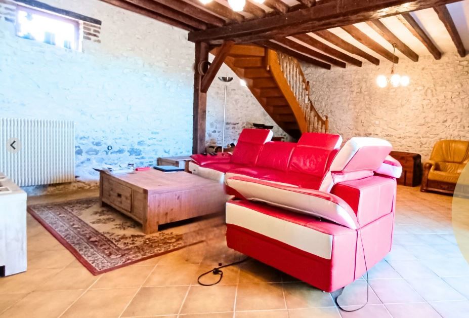 Maison longère 7 pièces 215 m² + grange sur terrain clos
