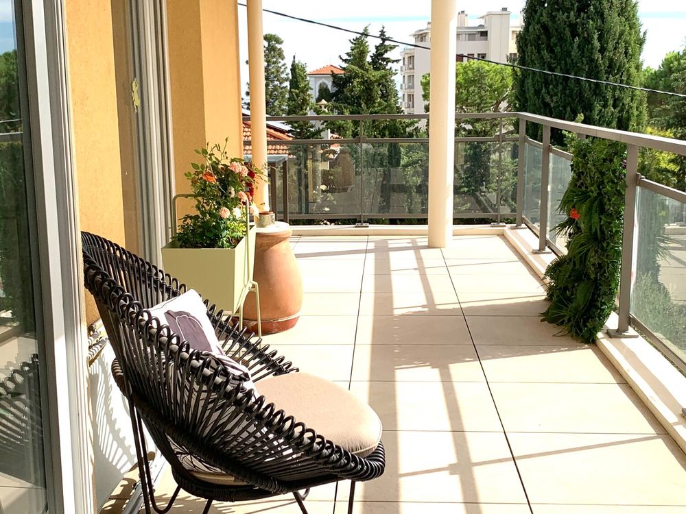 Appartement récent 3 pièces 73 m² avec terrasse