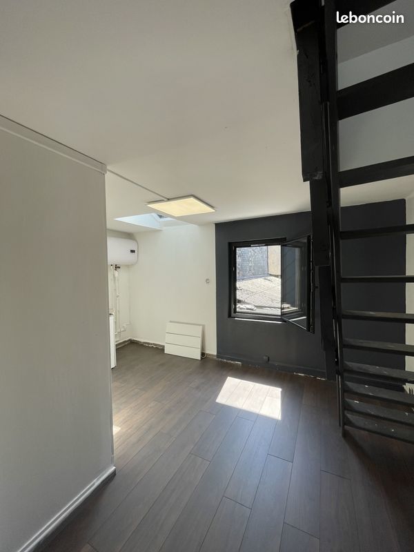 A LOUEZ APPARTEMENT DUPLEX 28 m2
