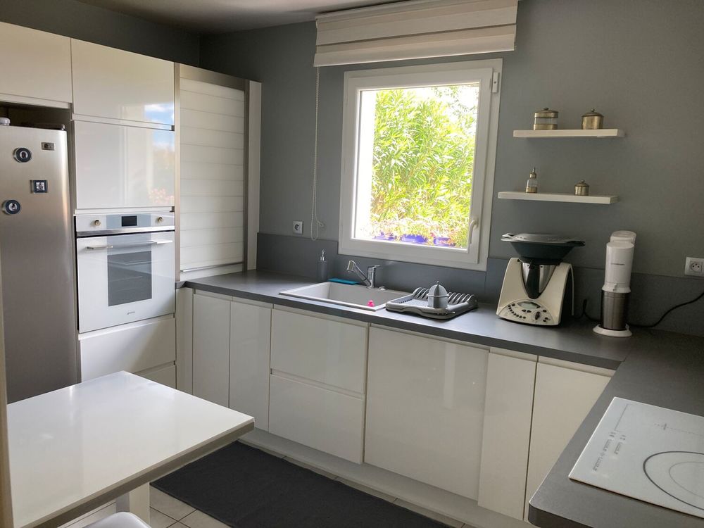 Villa de standing en résidence sécurisée avec services