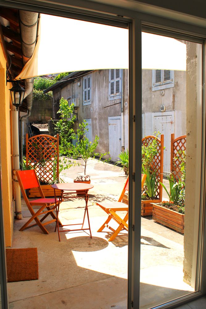 Appartement Plain pied + terrasse + garage 2 roues