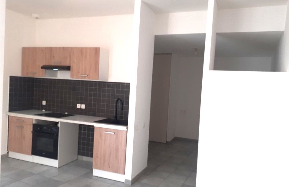 Appartement Plain pied + terrasse + garage 2 roues