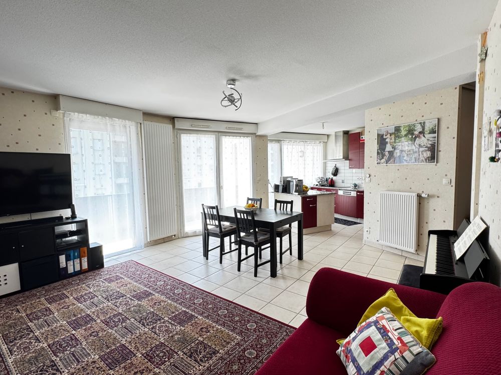Appartement 4 pièces 86,48 m² proche centre-ville