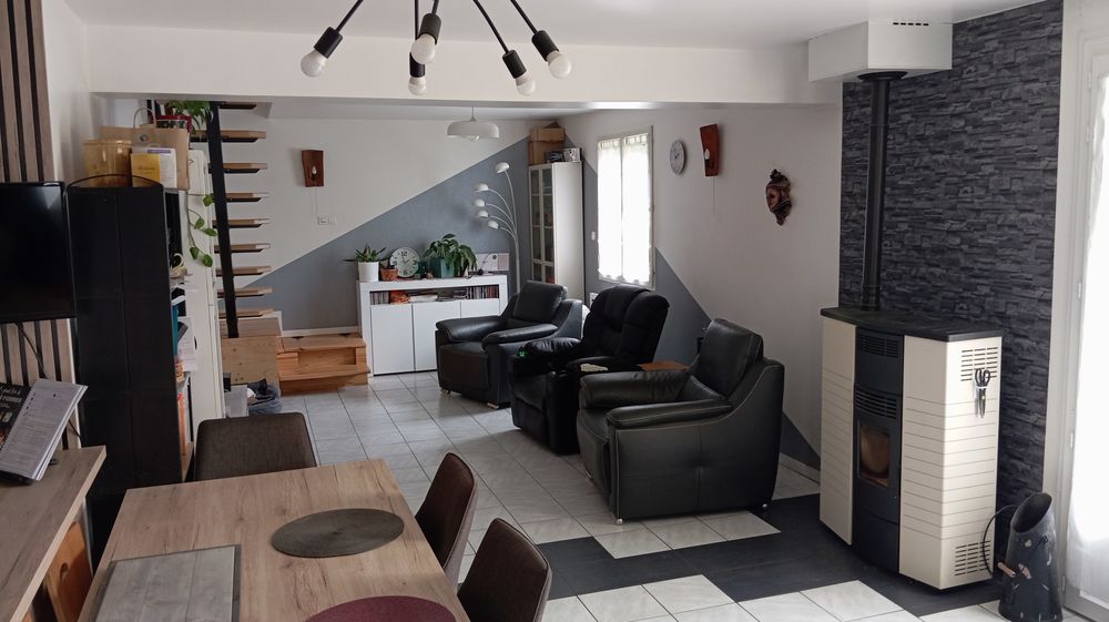Maison prête à vivre 106m2 avec terrasse, double garage
