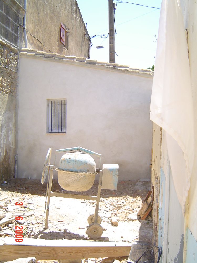 Maison de deux logements indépendants, pierres apparentes