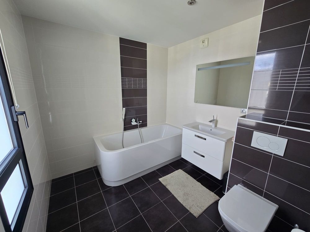 T4 133 m² + garage double ? Vue Jura ? Domotique - Calme