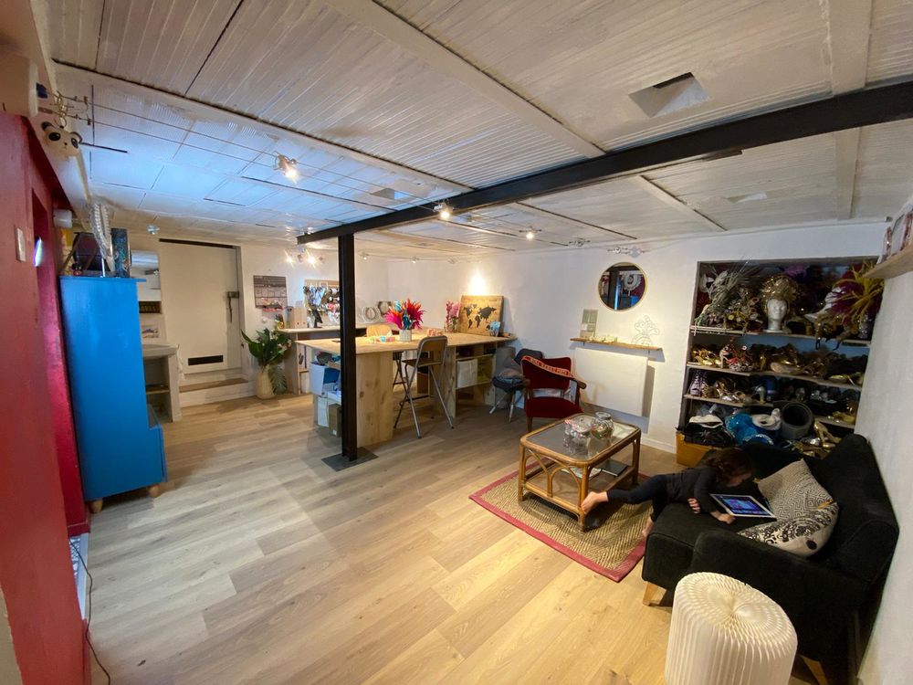Maison rénovée haut de gamme avec salle cinéma proche gare